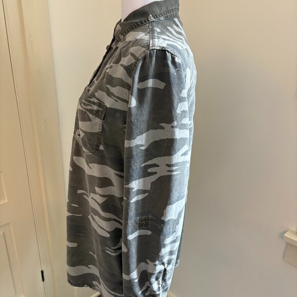 Express Camouflage Tunic Shirt with Convertible Tab/Button Sleeves, Size Medium - Picture 7 of 11